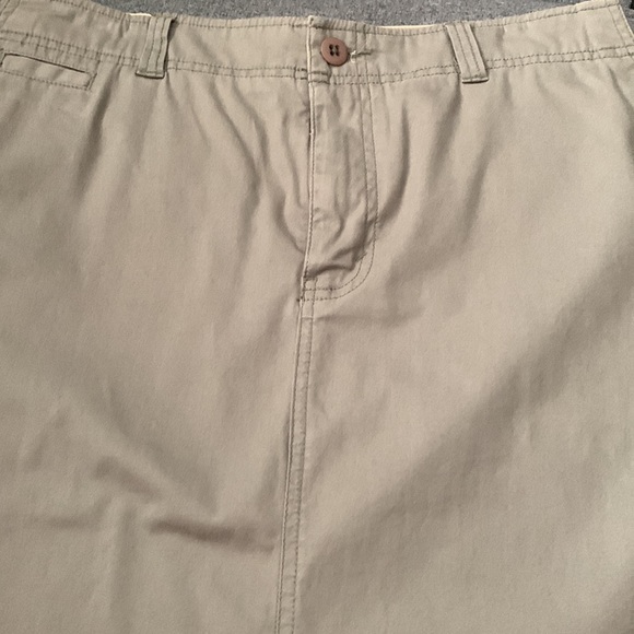 Eddie Bauer light olive brushed cotton stretch midi skirt sz8 w back vent - Picture 8 of 9